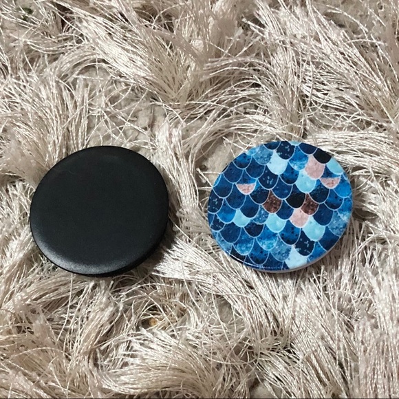 NEW Pop Sockets - Picture 2 of 6